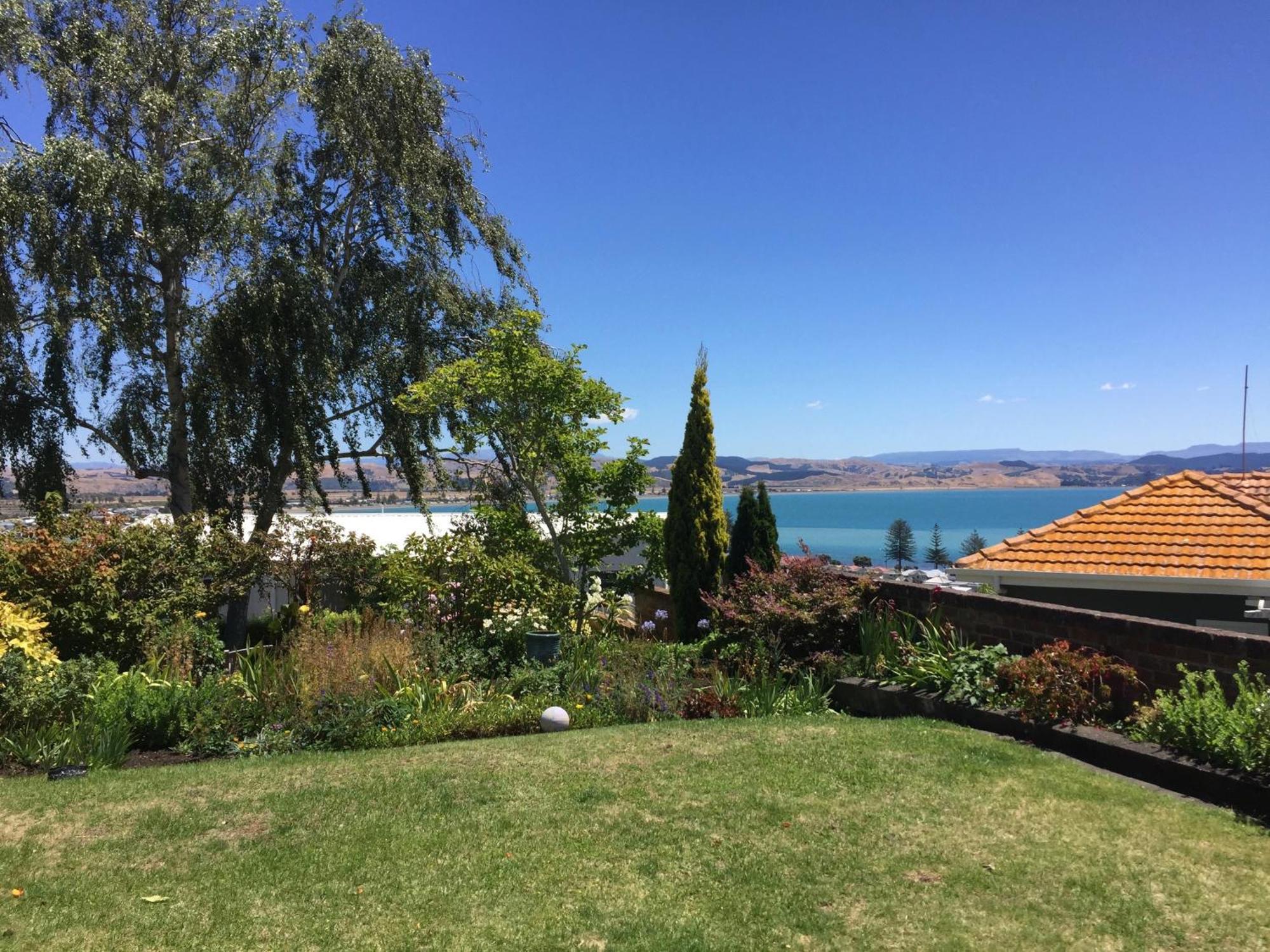 Jacaranda Lodge - Napier Hill Holiday Home Exterior photo